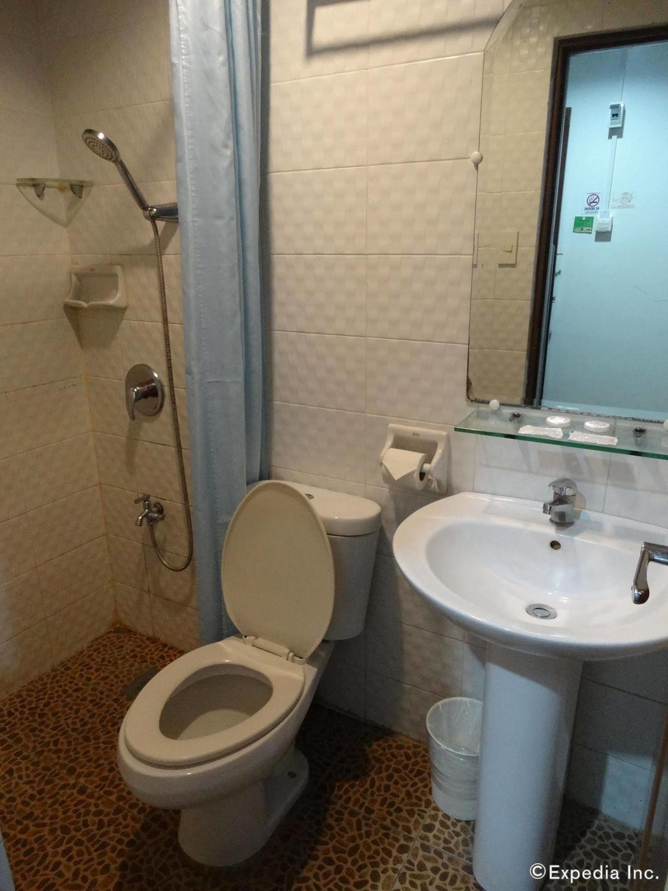 Ecoland Suites & Inn ダバオ　シティ エクステリア 写真